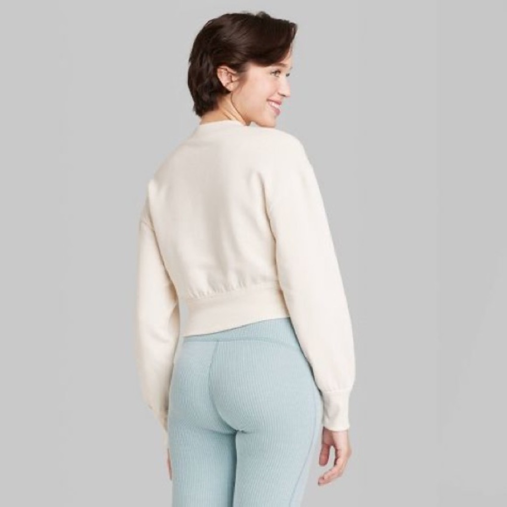 🧡 Cropped Crewneck Pullover Sweatshirt Wild Fable Target Cream - Picture 2 of 3